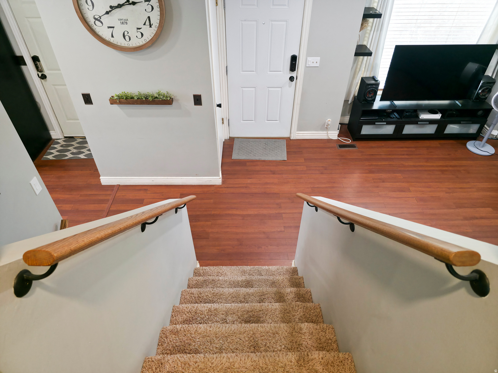 main property photo 29