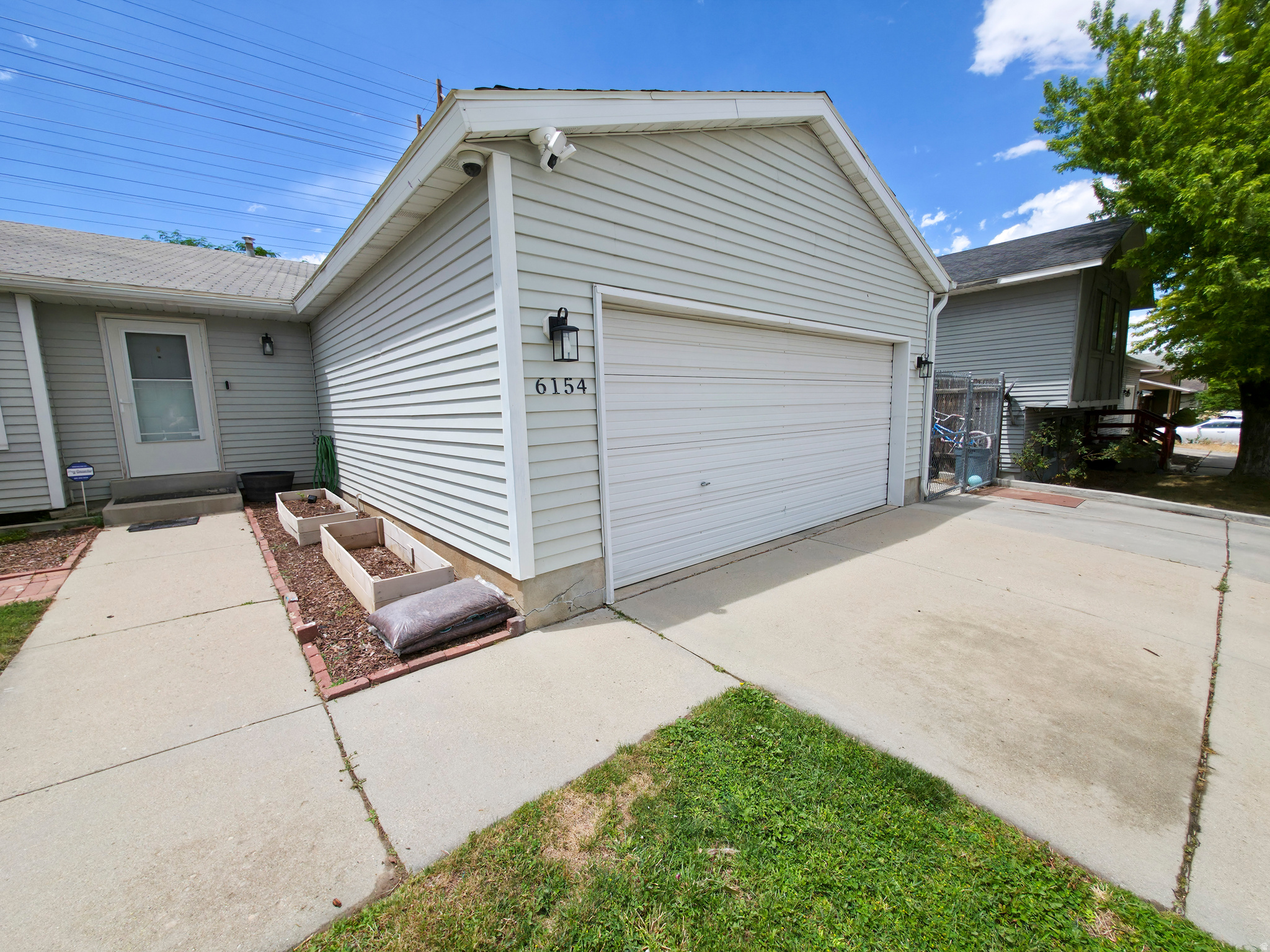 main property photo 88