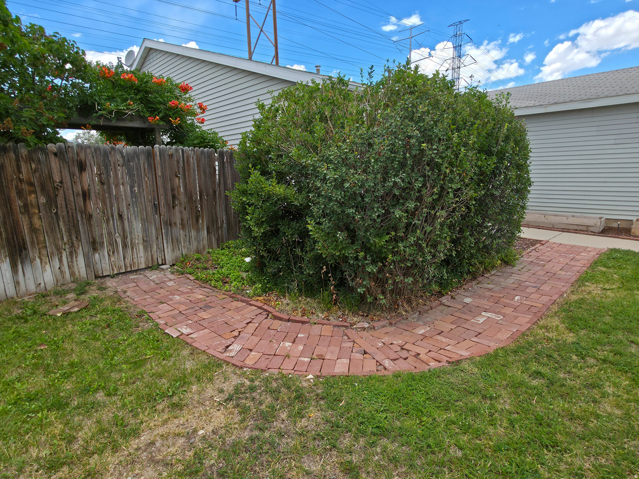main property photo 90