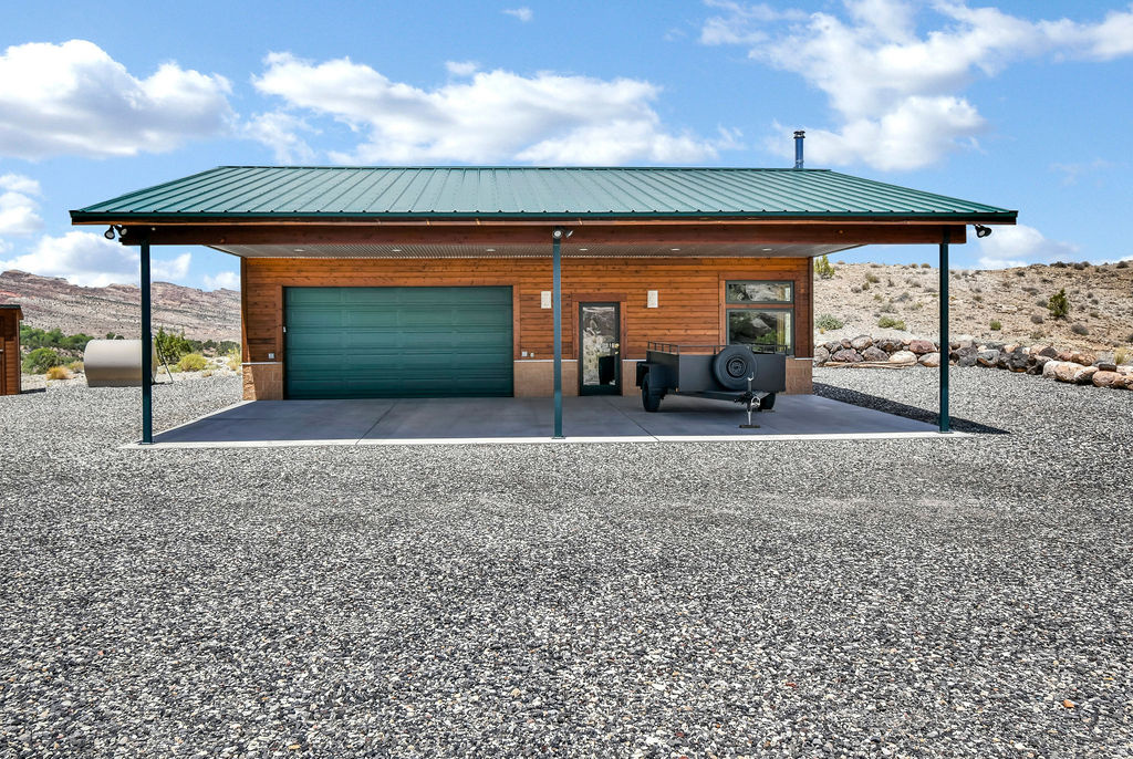 main property photo 60