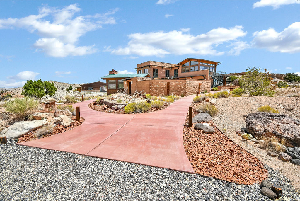 main property photo 80