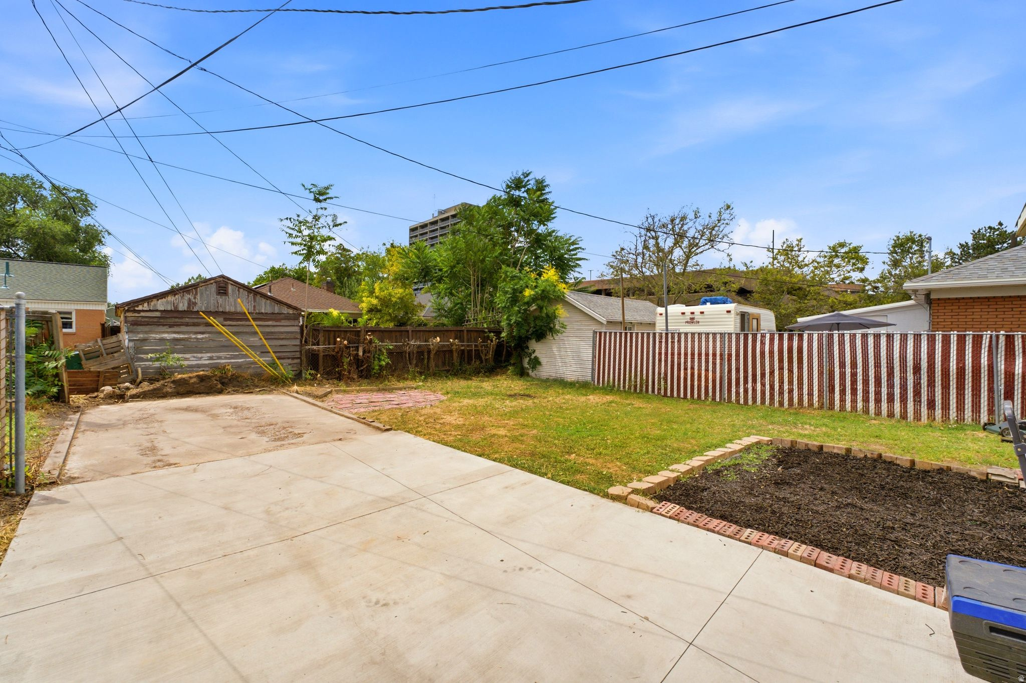 main property photo 13