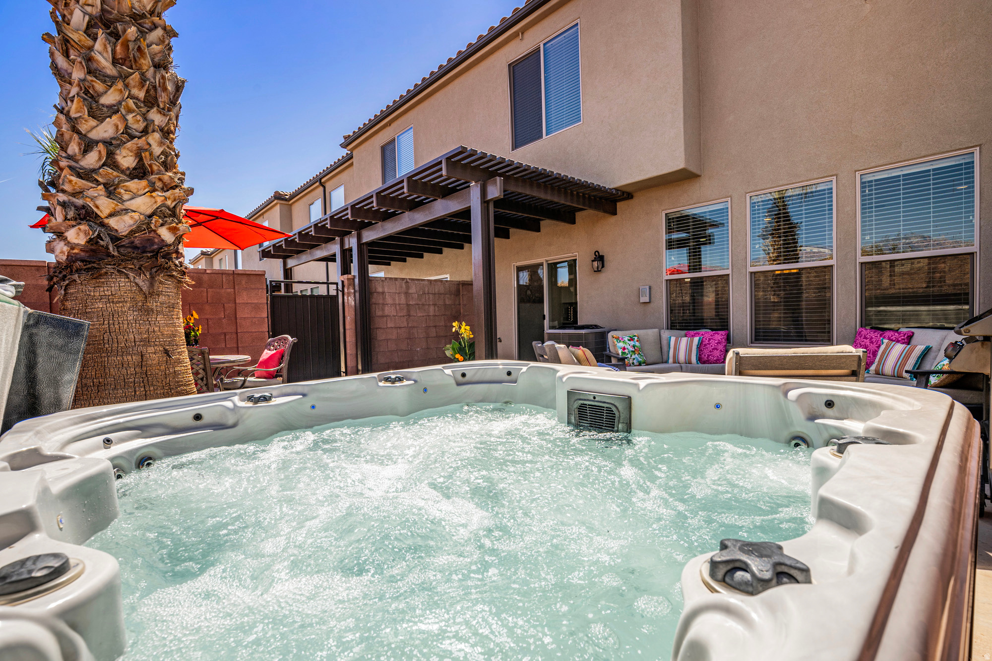 main property photo 17