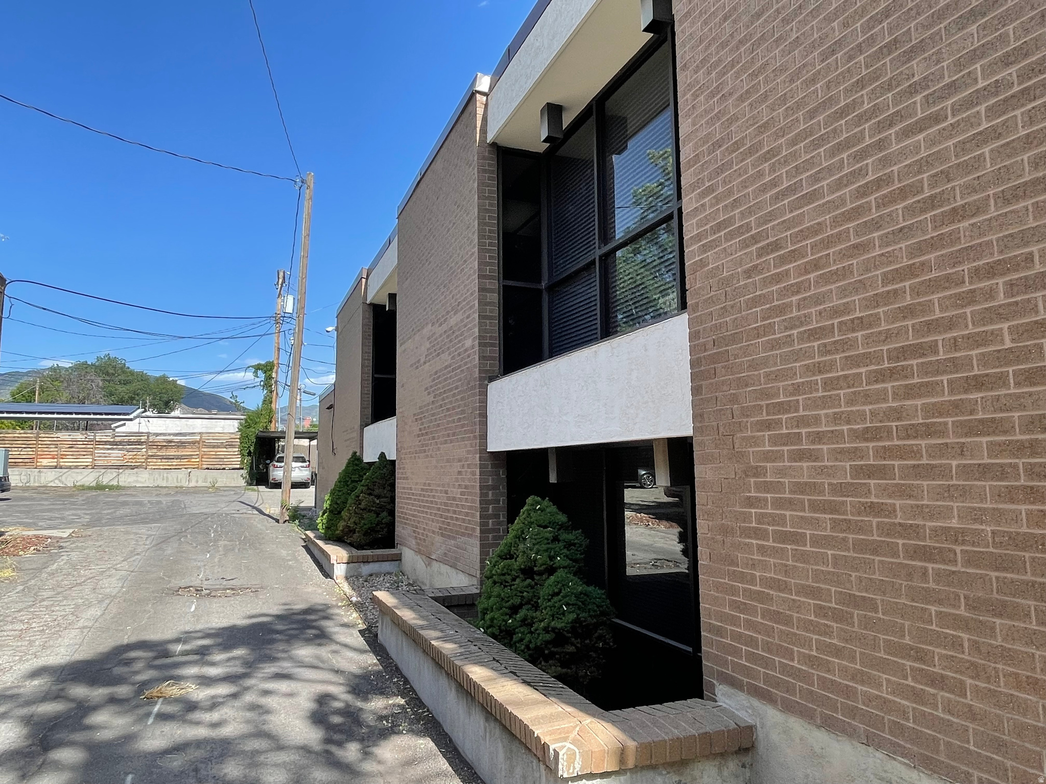 main property photo 34