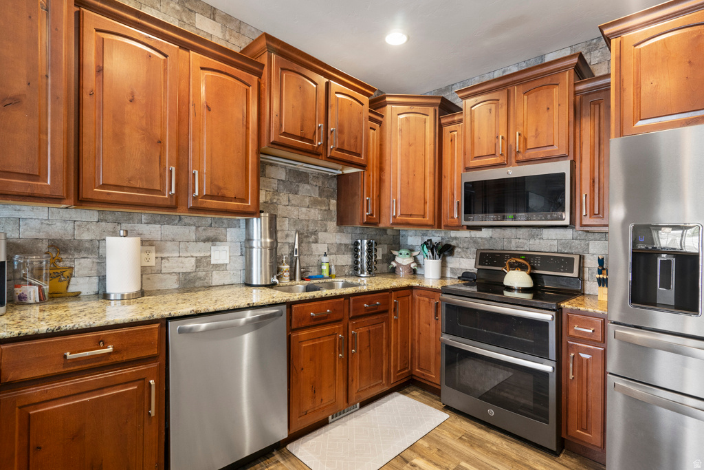 main property photo 5