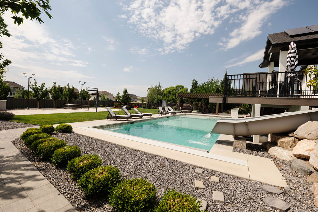 main property photo 86