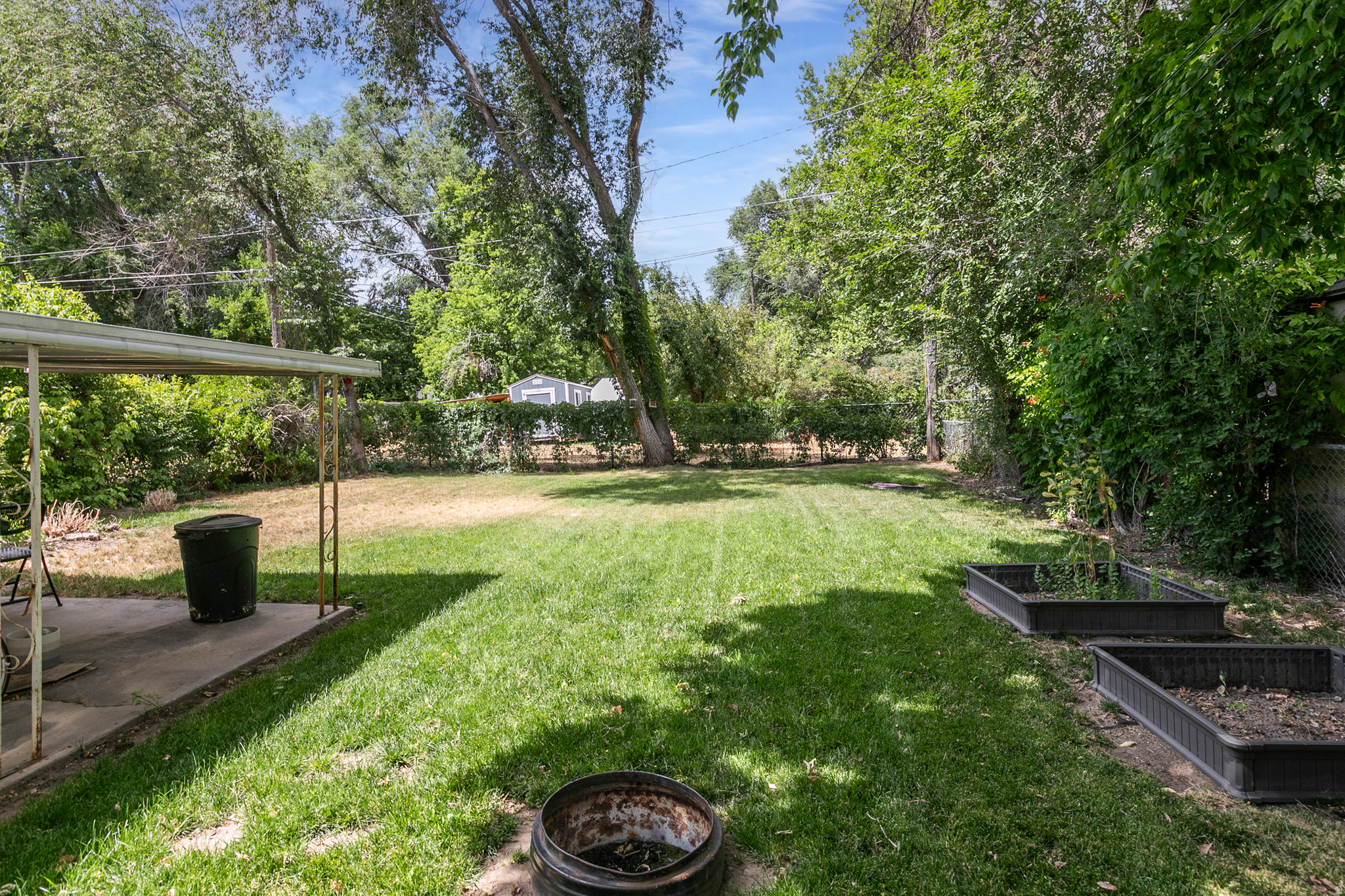 main property photo 16