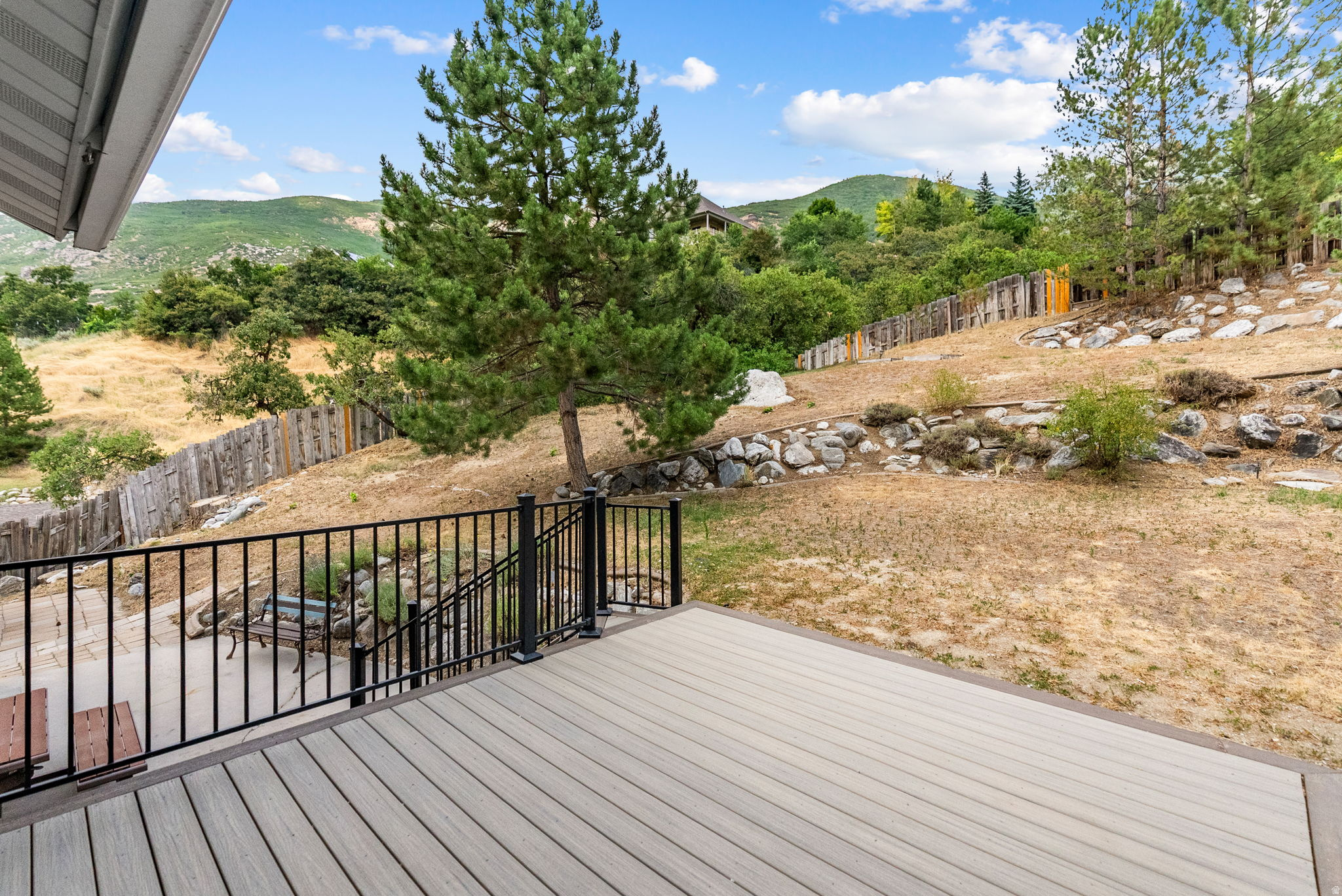 main property photo 37