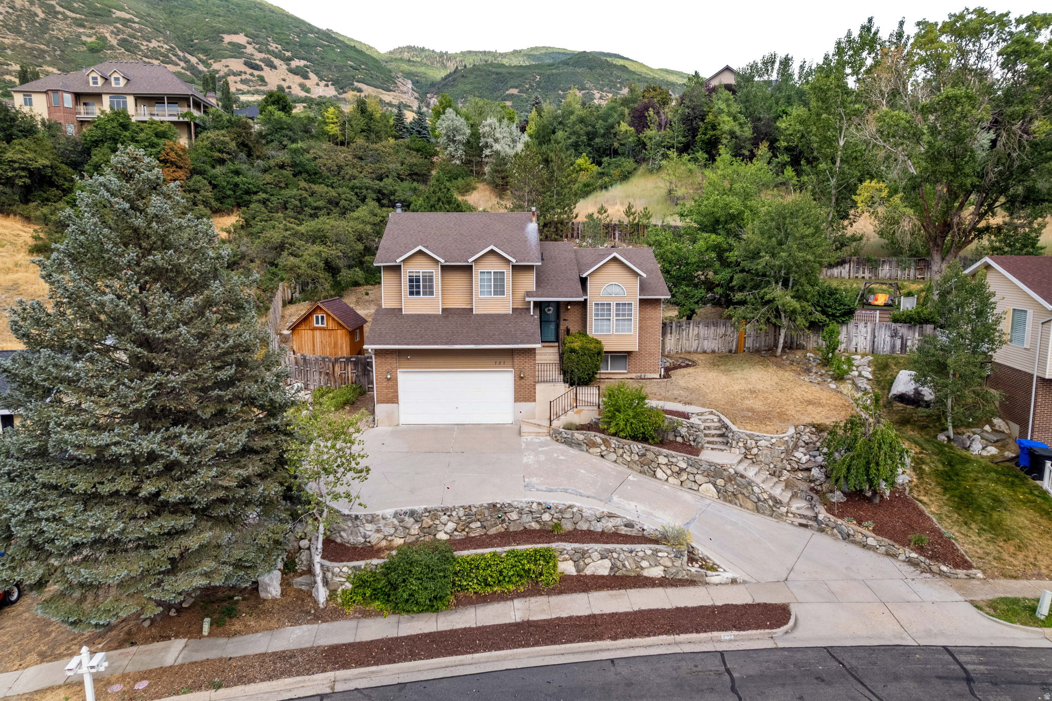 main property photo 50