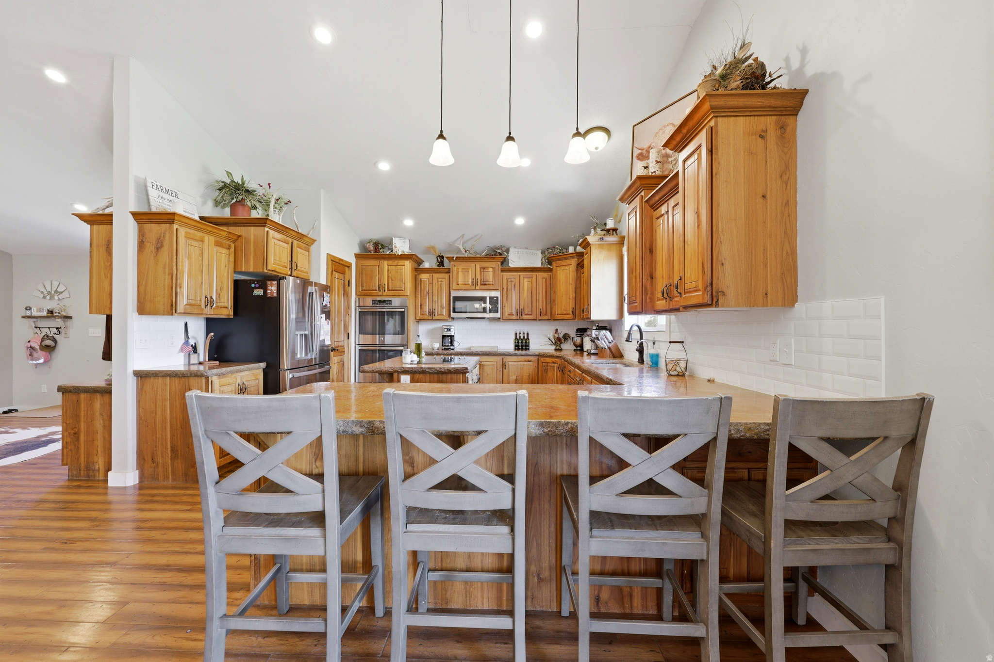 main property photo 15
