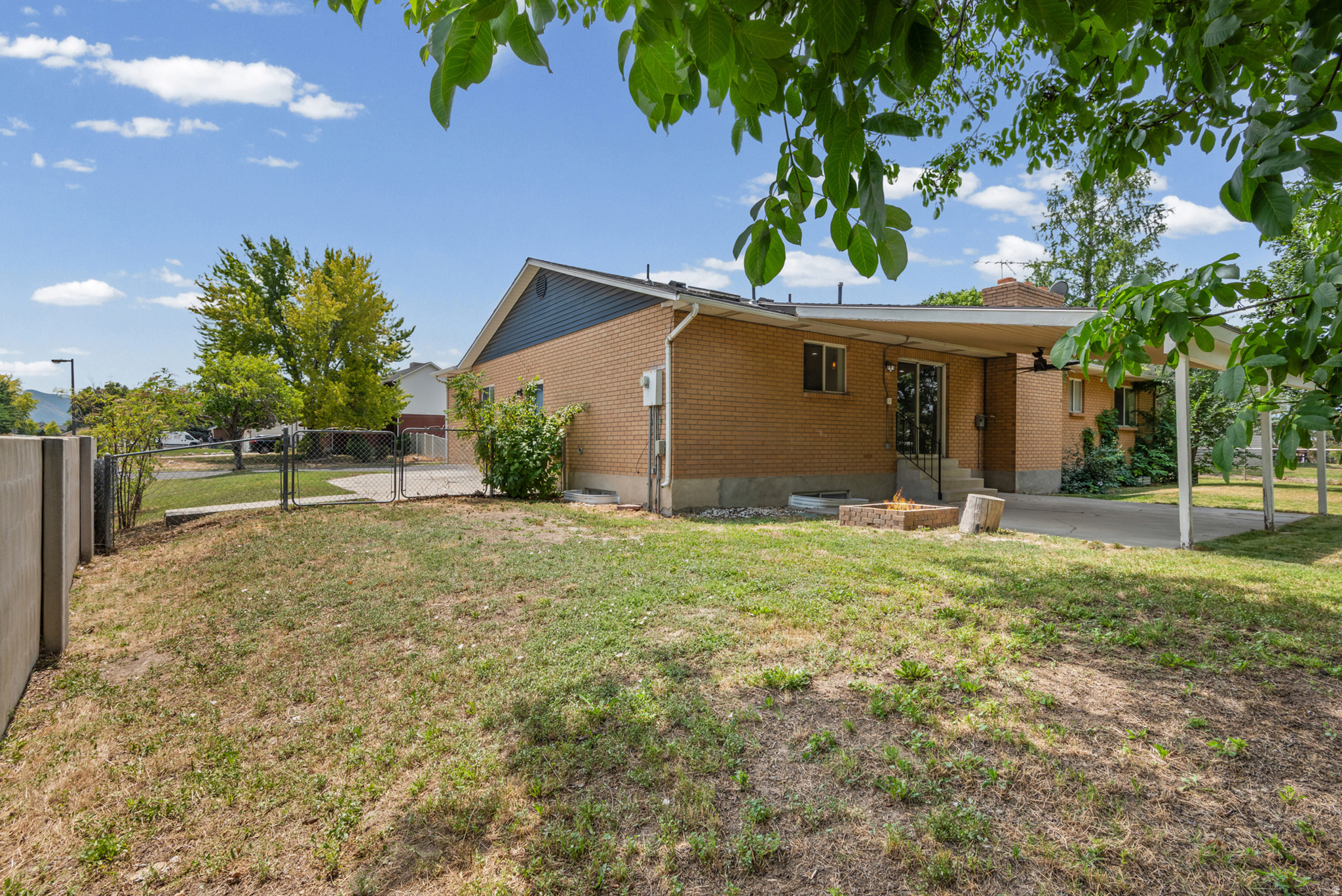 main property photo 31
