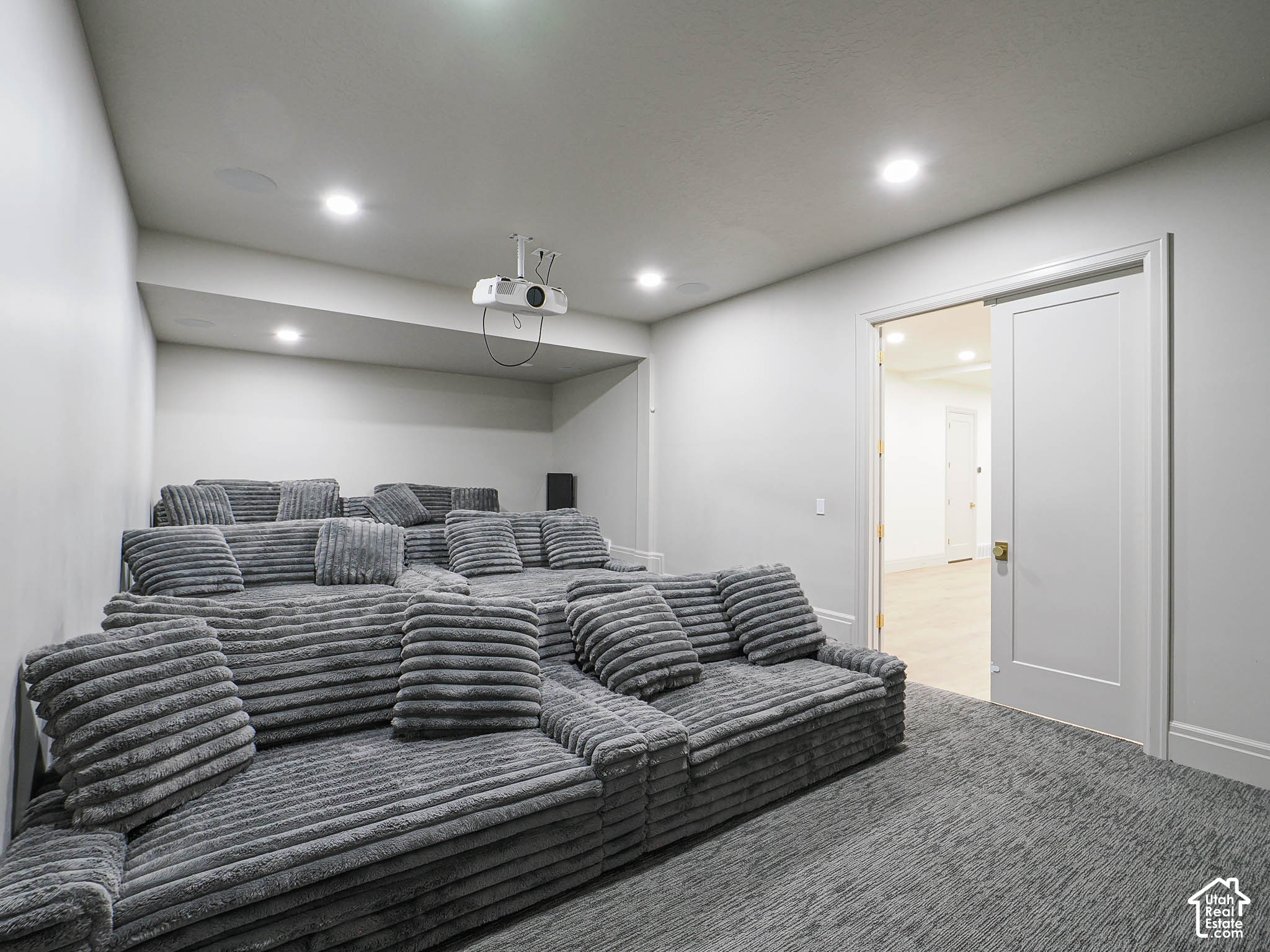 main property photo 81