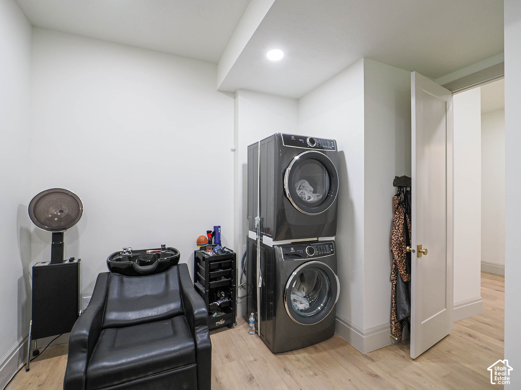 main property photo 91