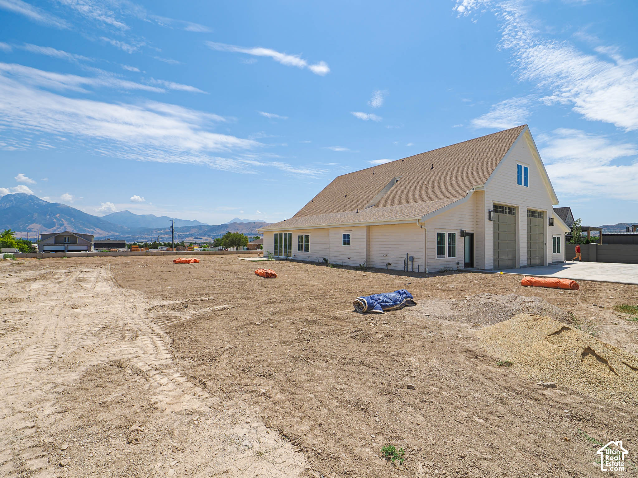 main property photo 94