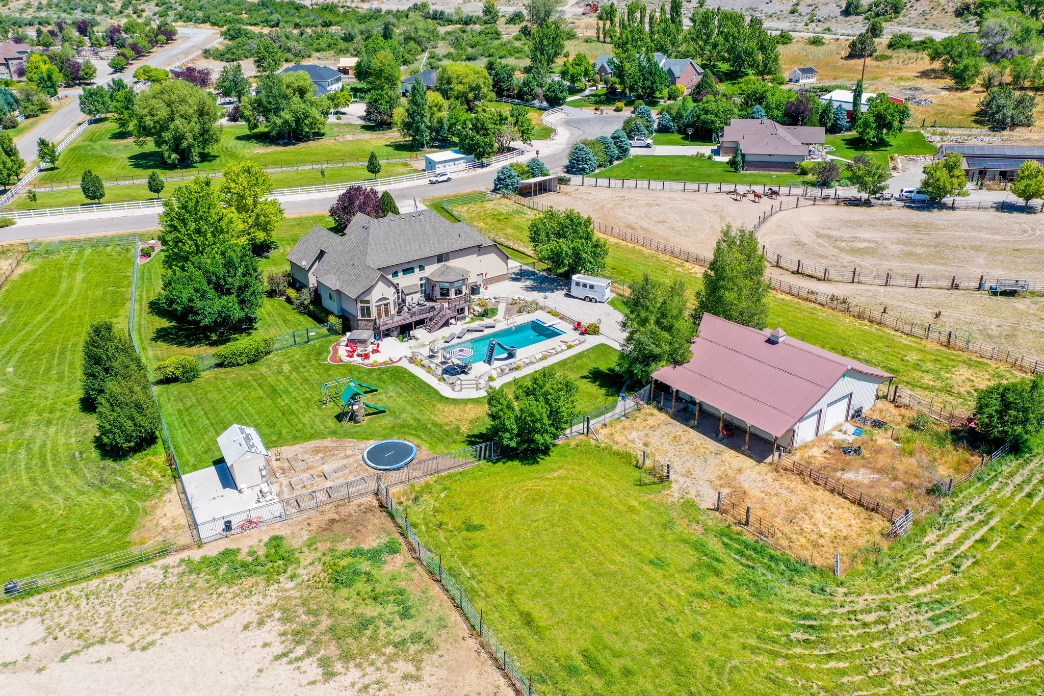 main property photo 47