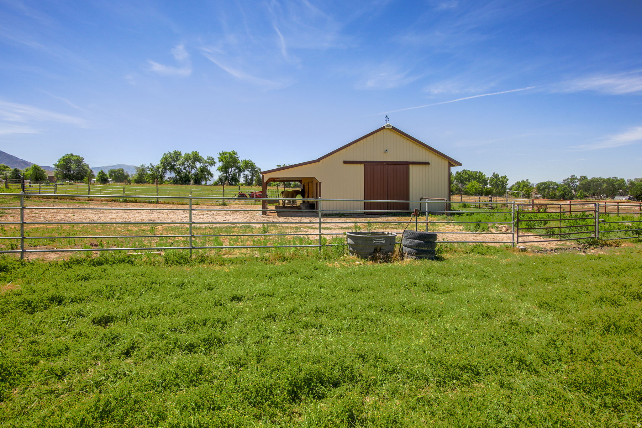 main property photo 50