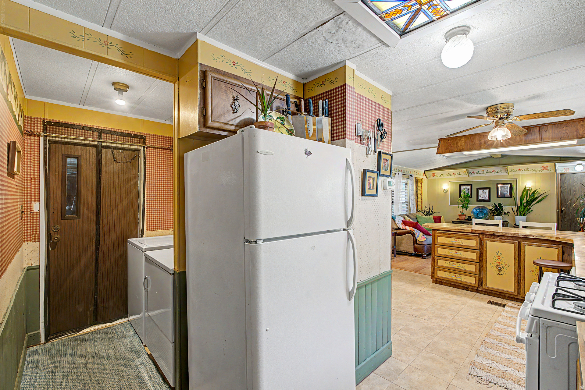 main property photo 18