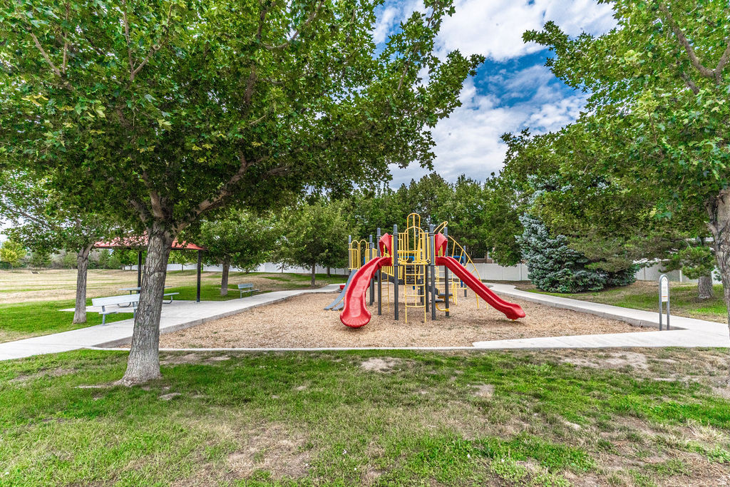 main property photo 68