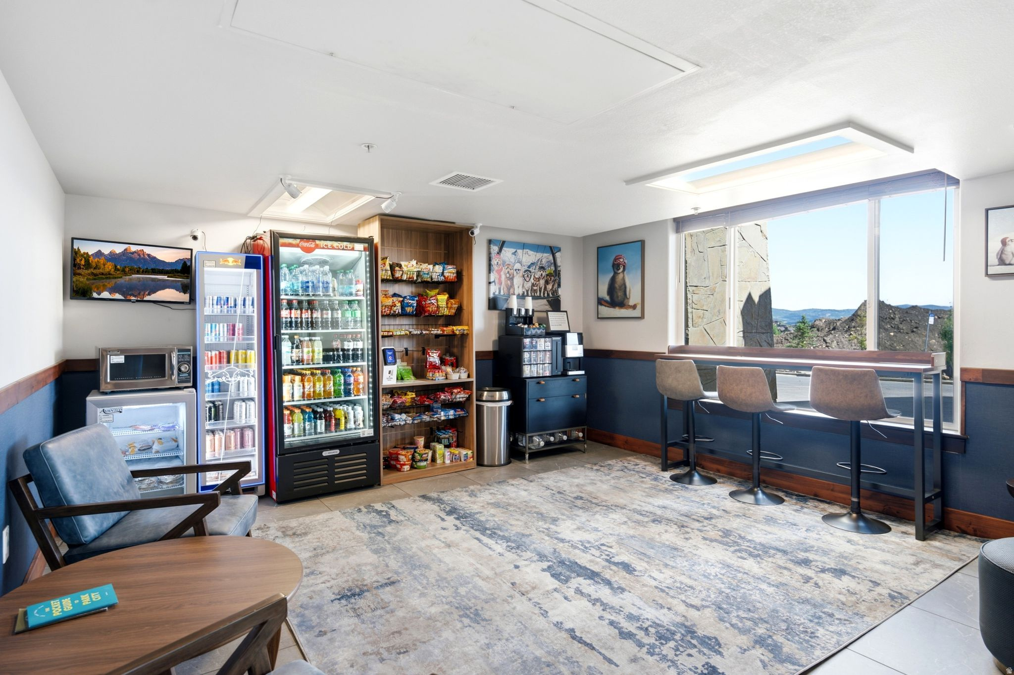 main property photo 23