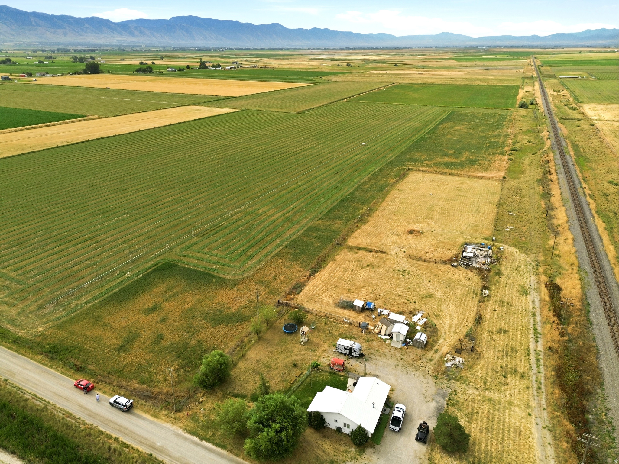 main property photo 11