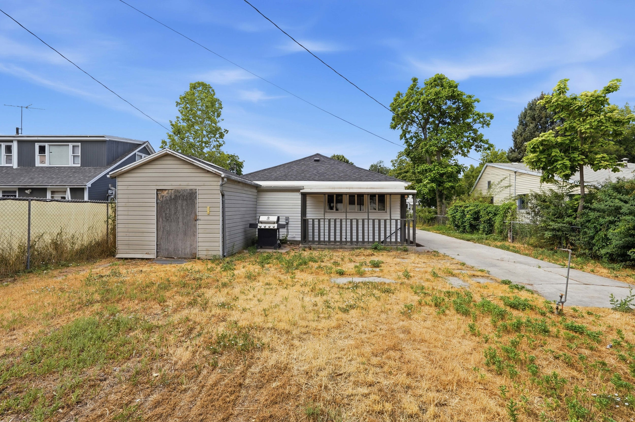 main property photo 27
