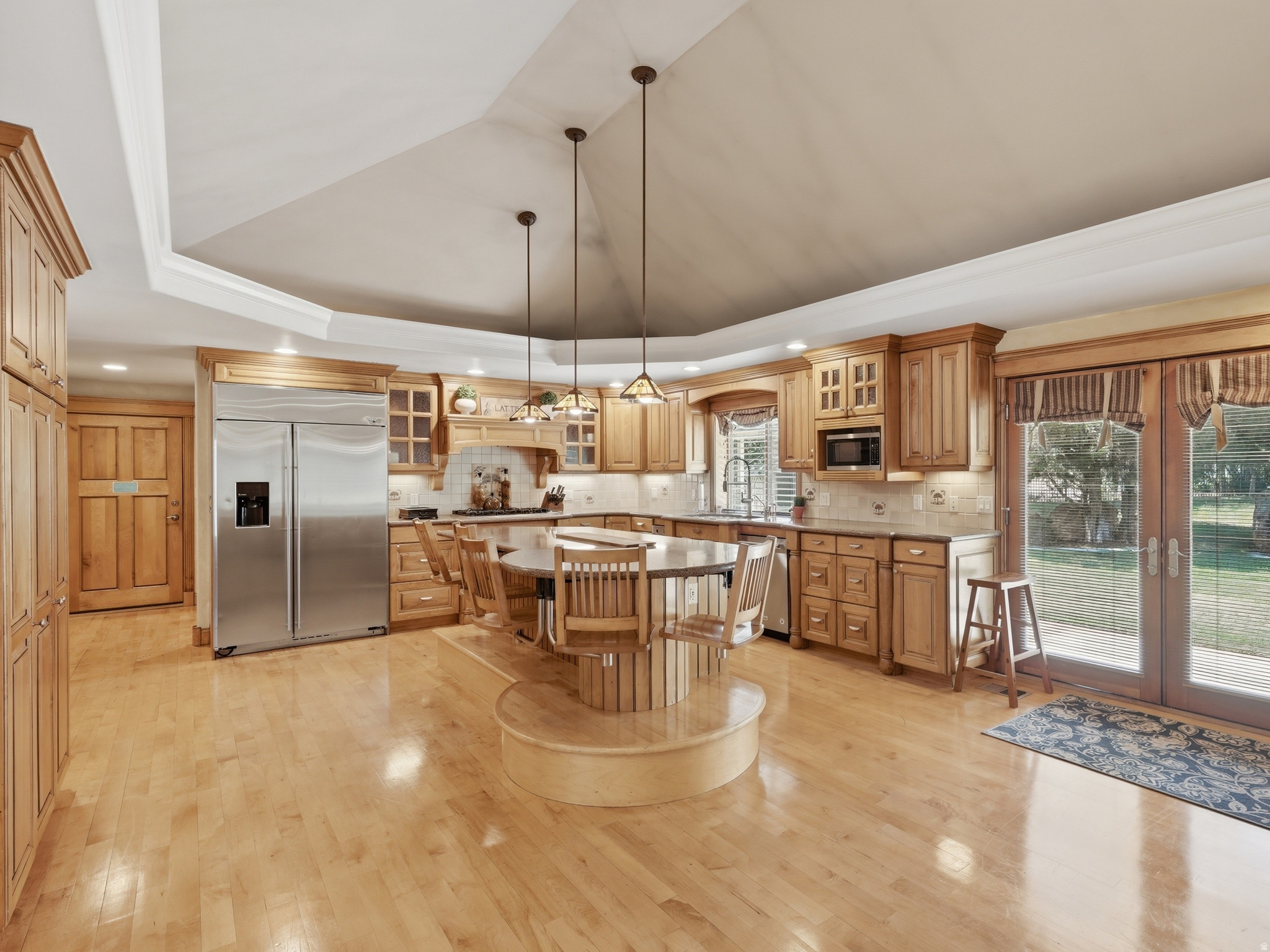 main property photo 11