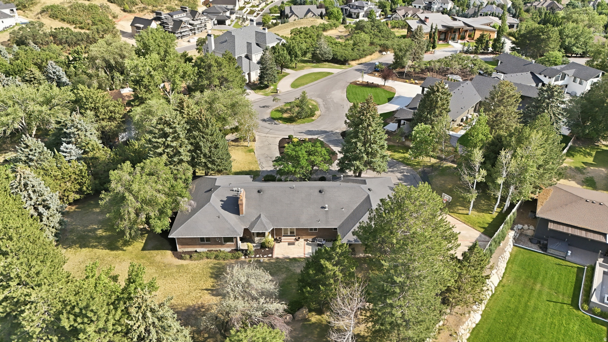 main property photo 78