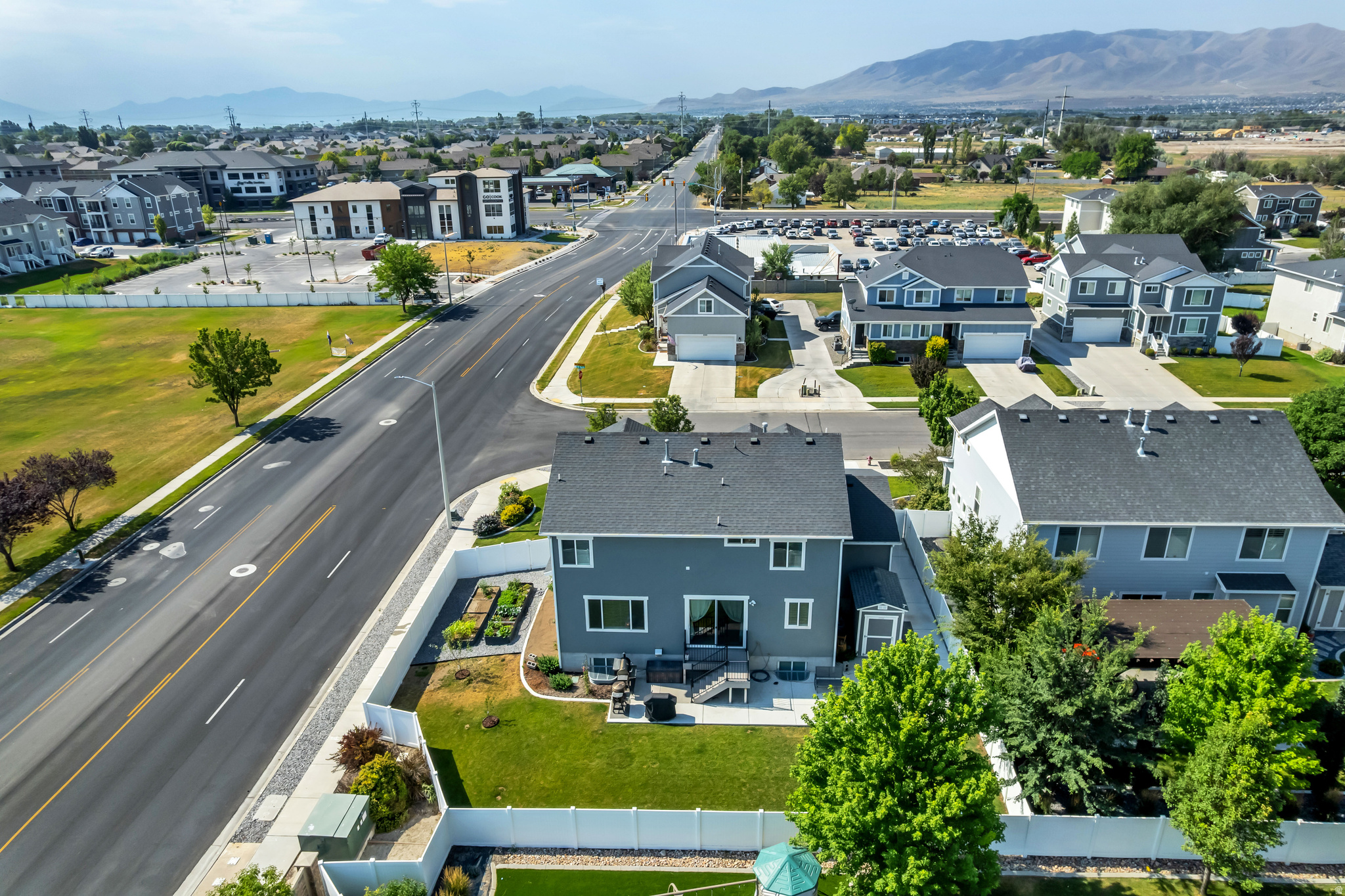main property photo 44
