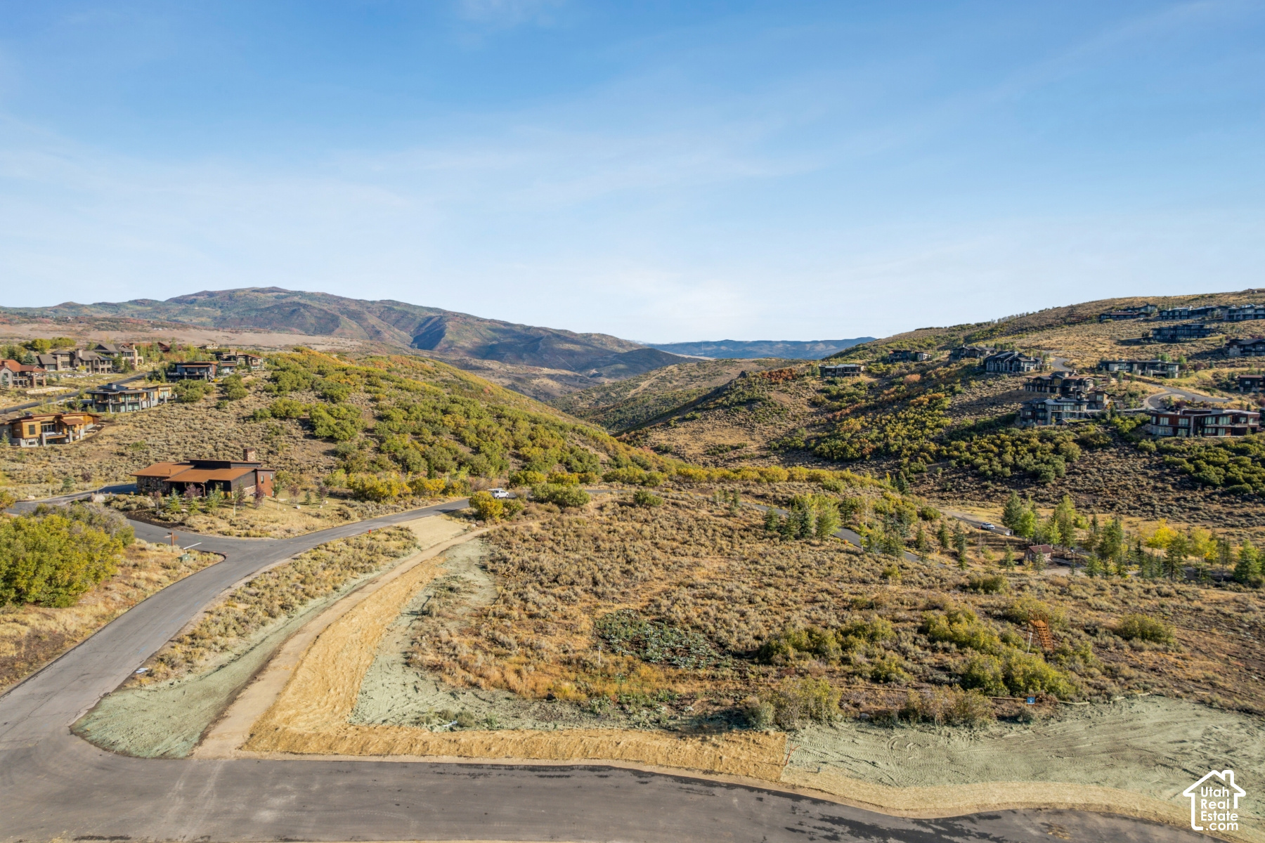 main property photo 9