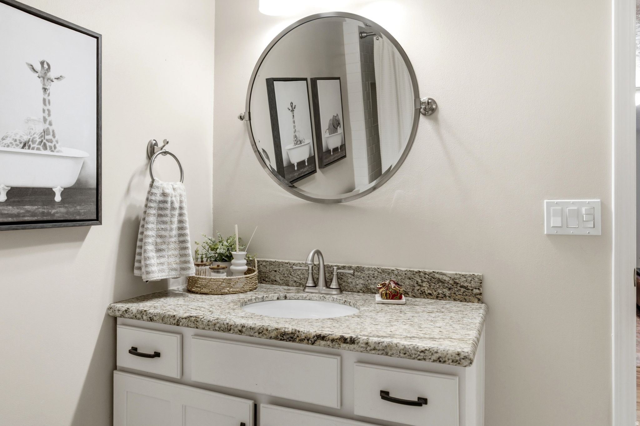 main property photo 70