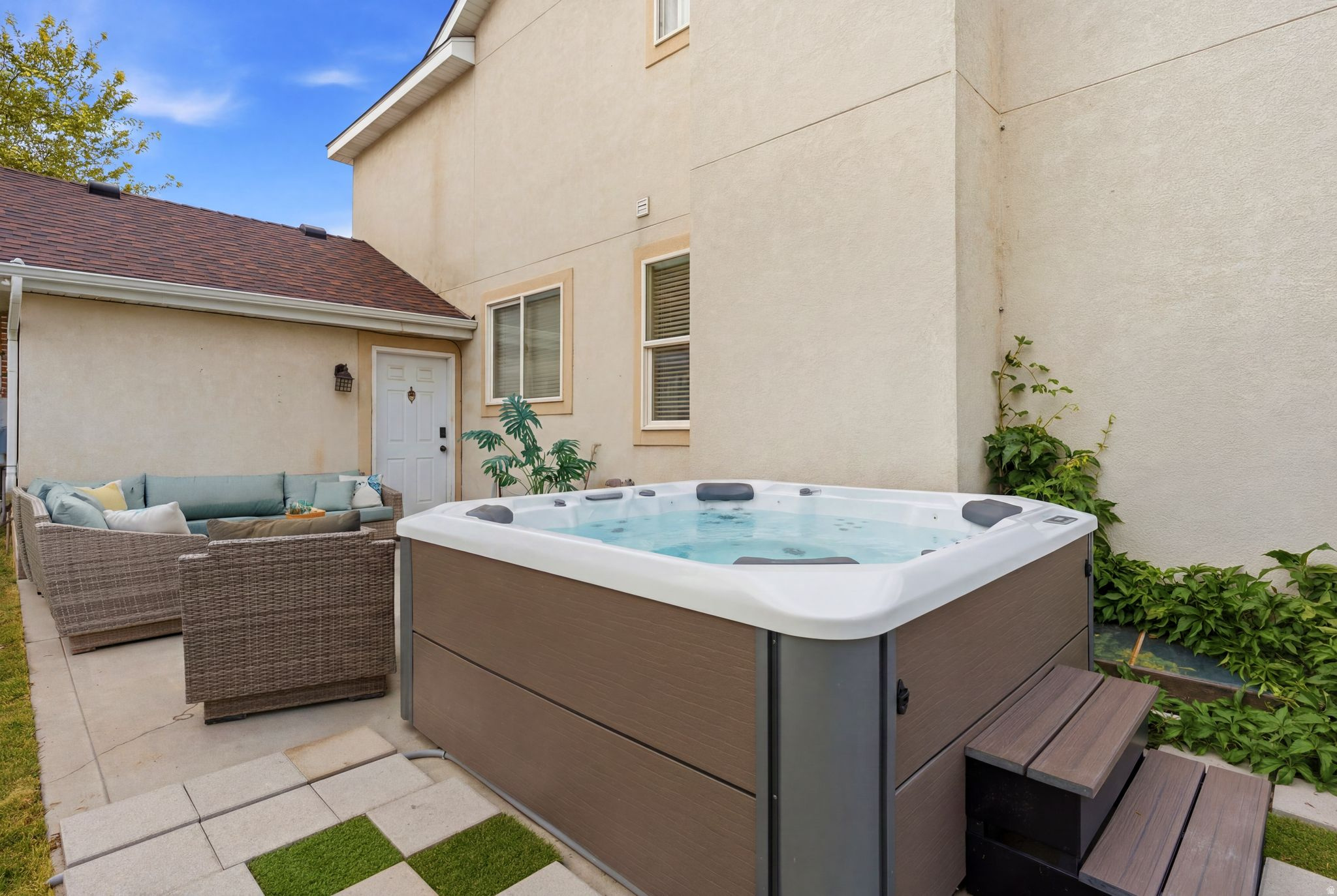 main property photo 77