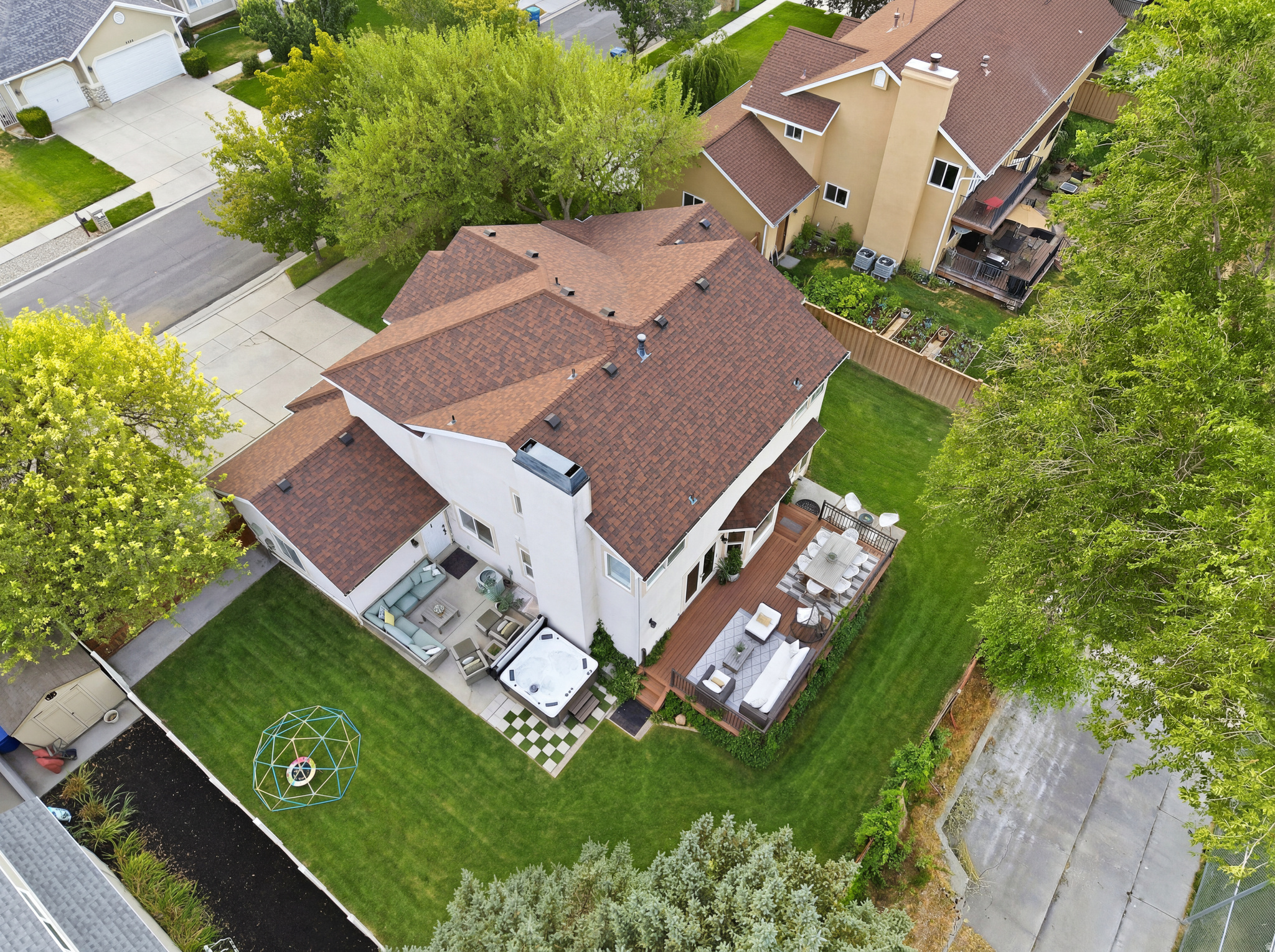 main property photo 90