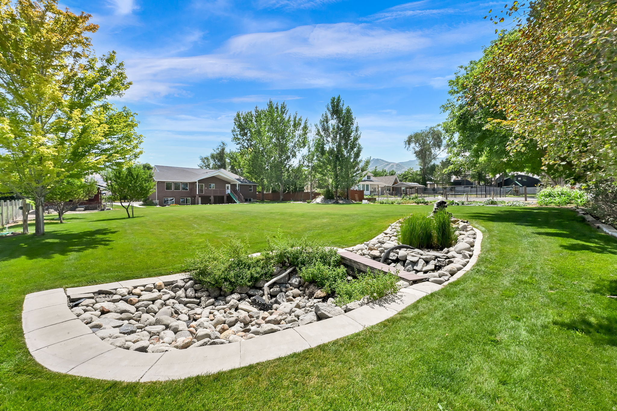 main property photo 70
