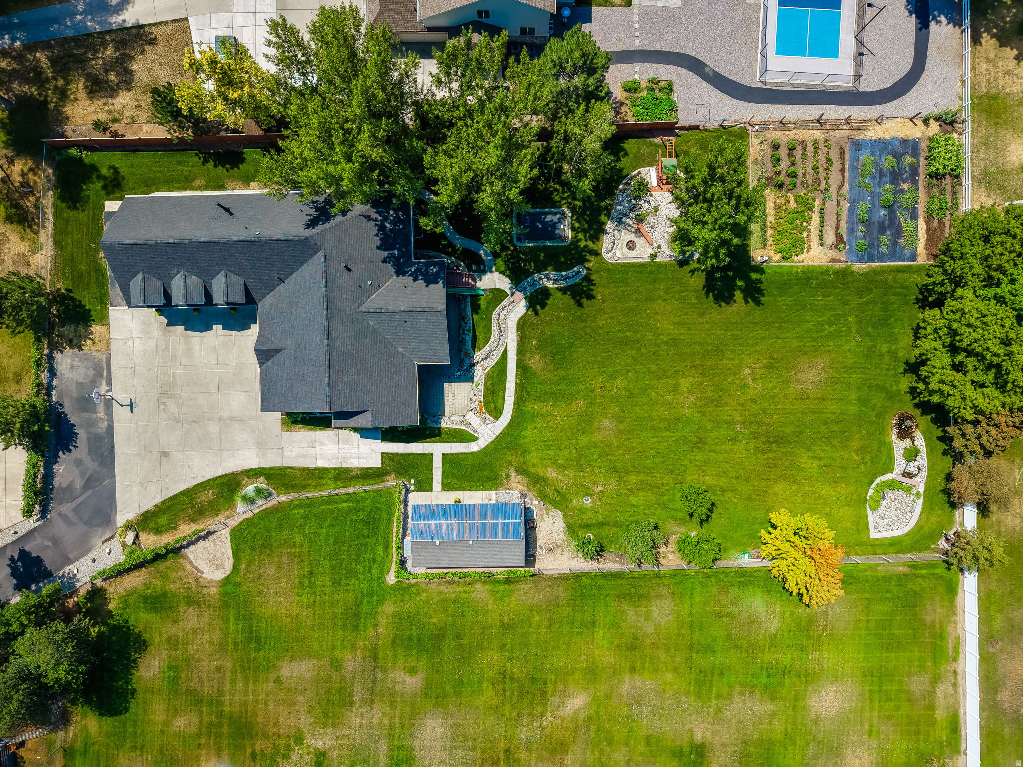 main property photo 81
