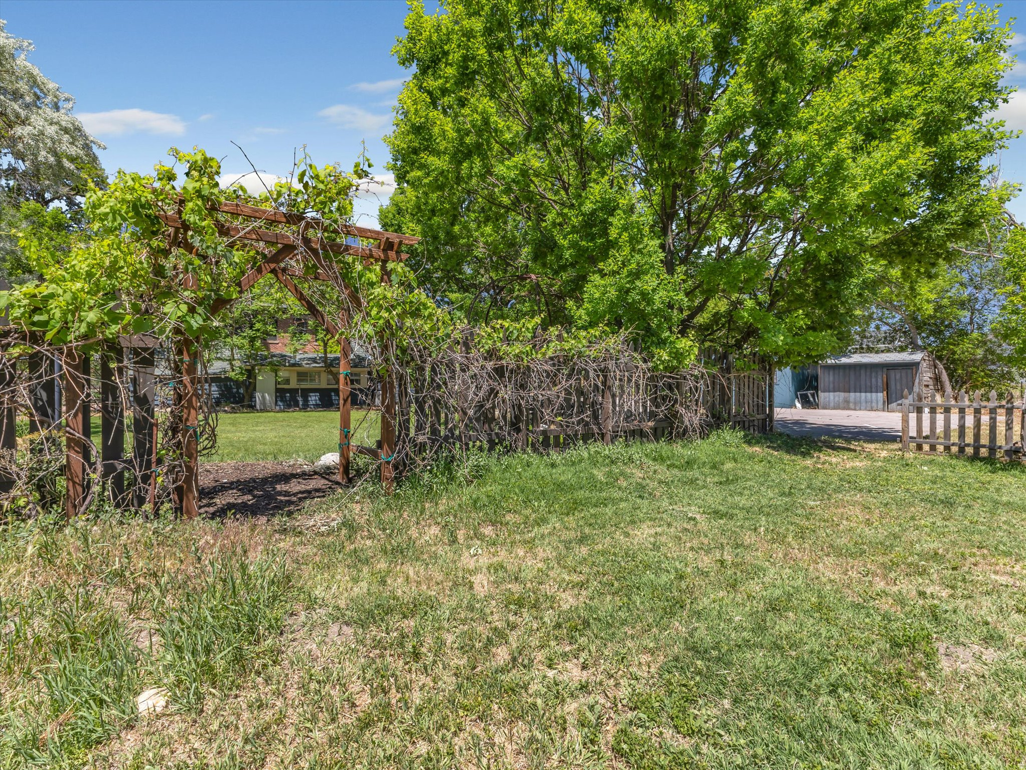 main property photo 31