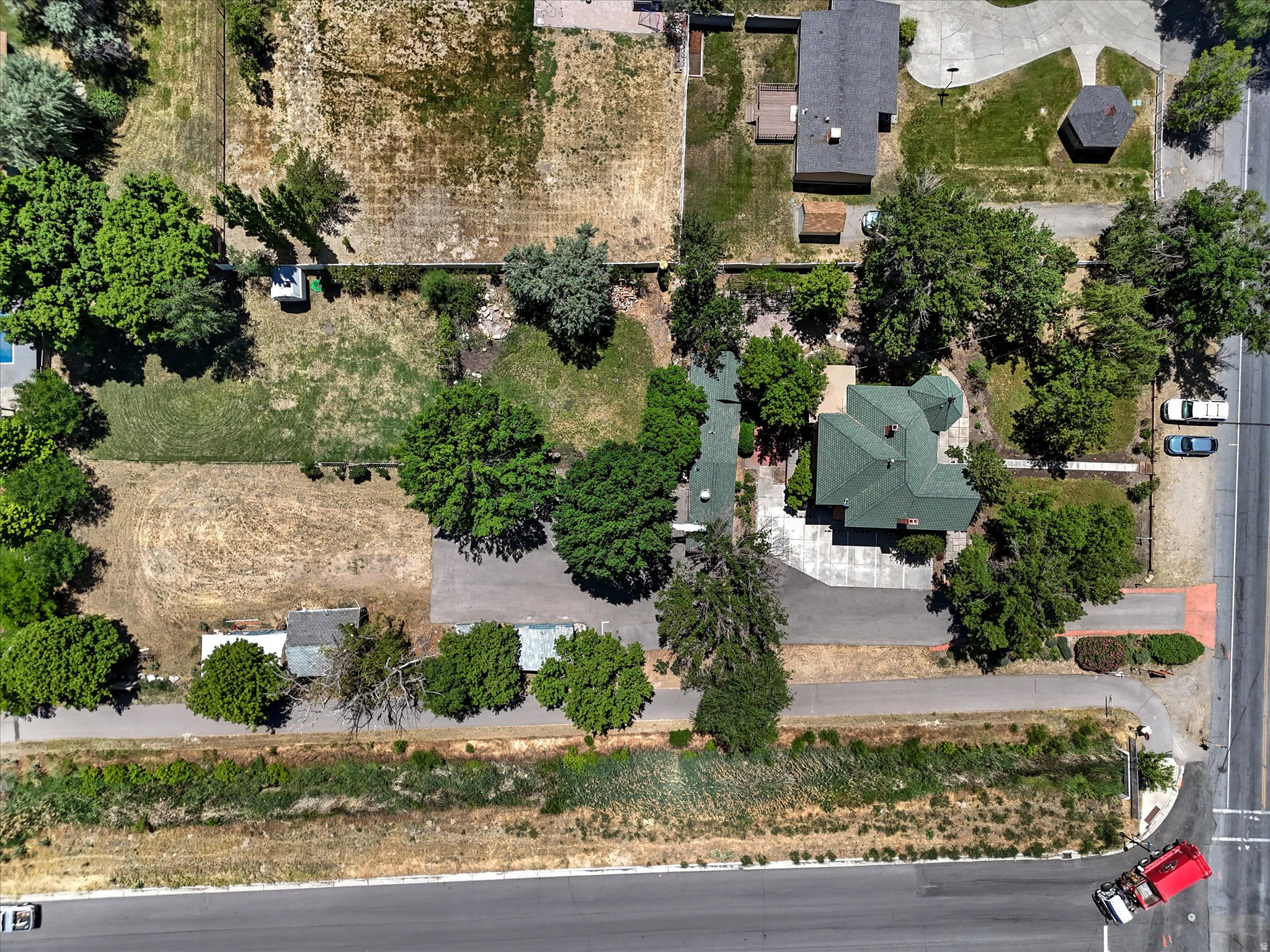 main property photo 42