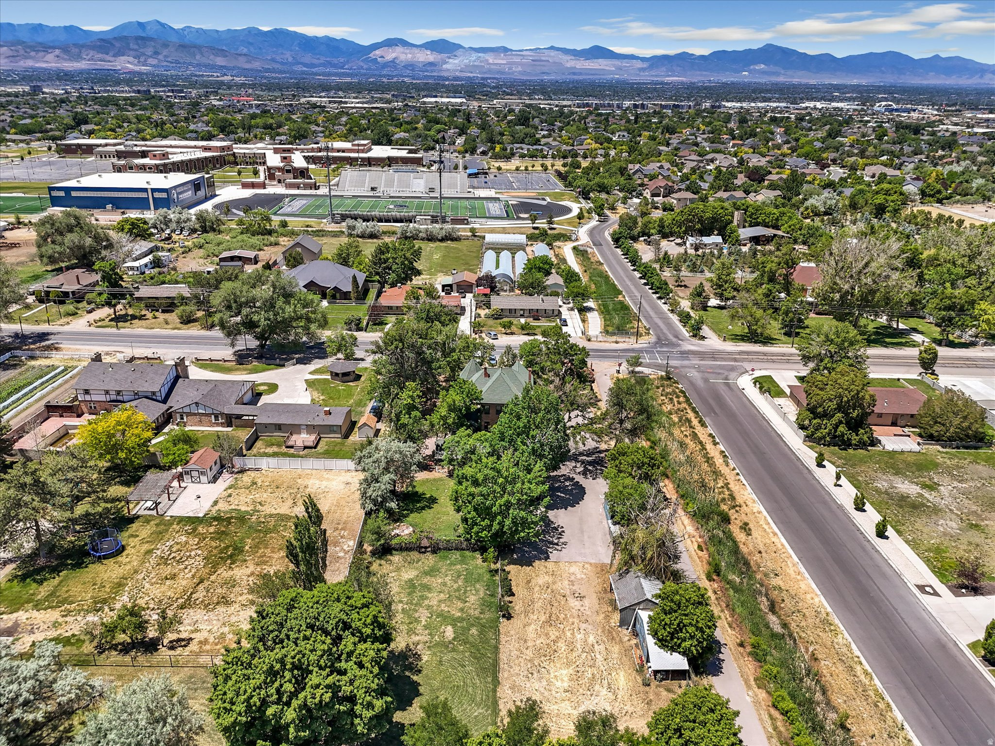 main property photo 43