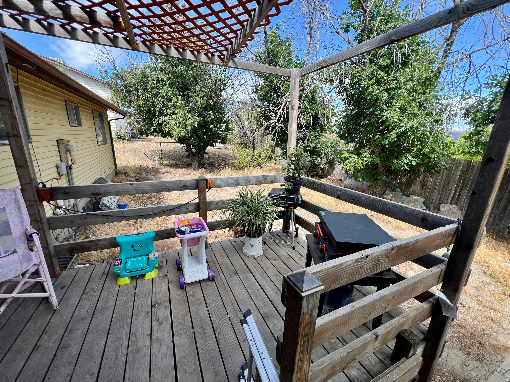 main property photo 41