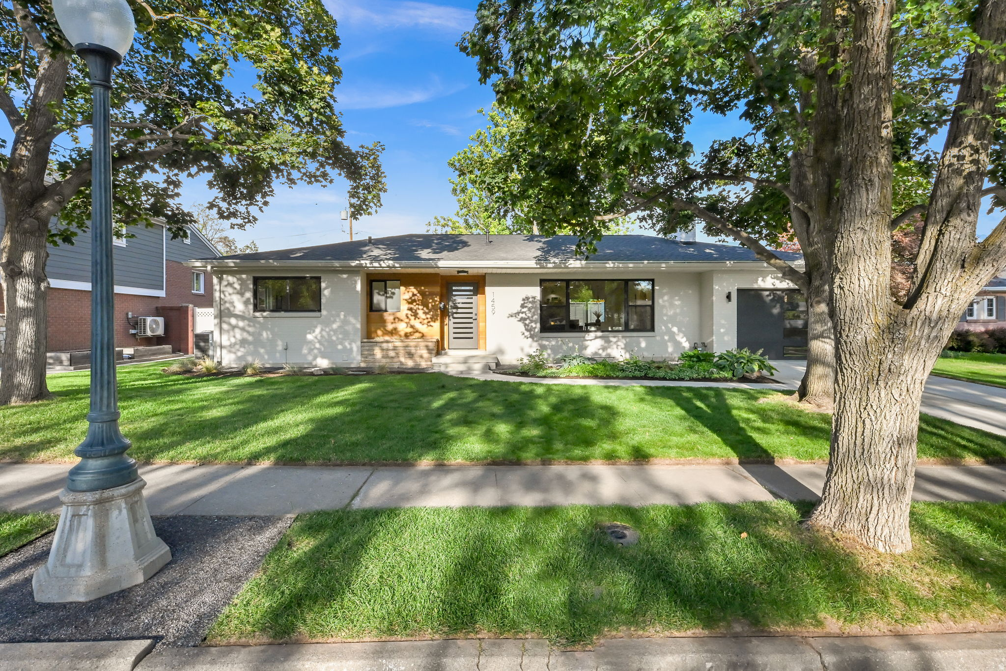 main property photo 59