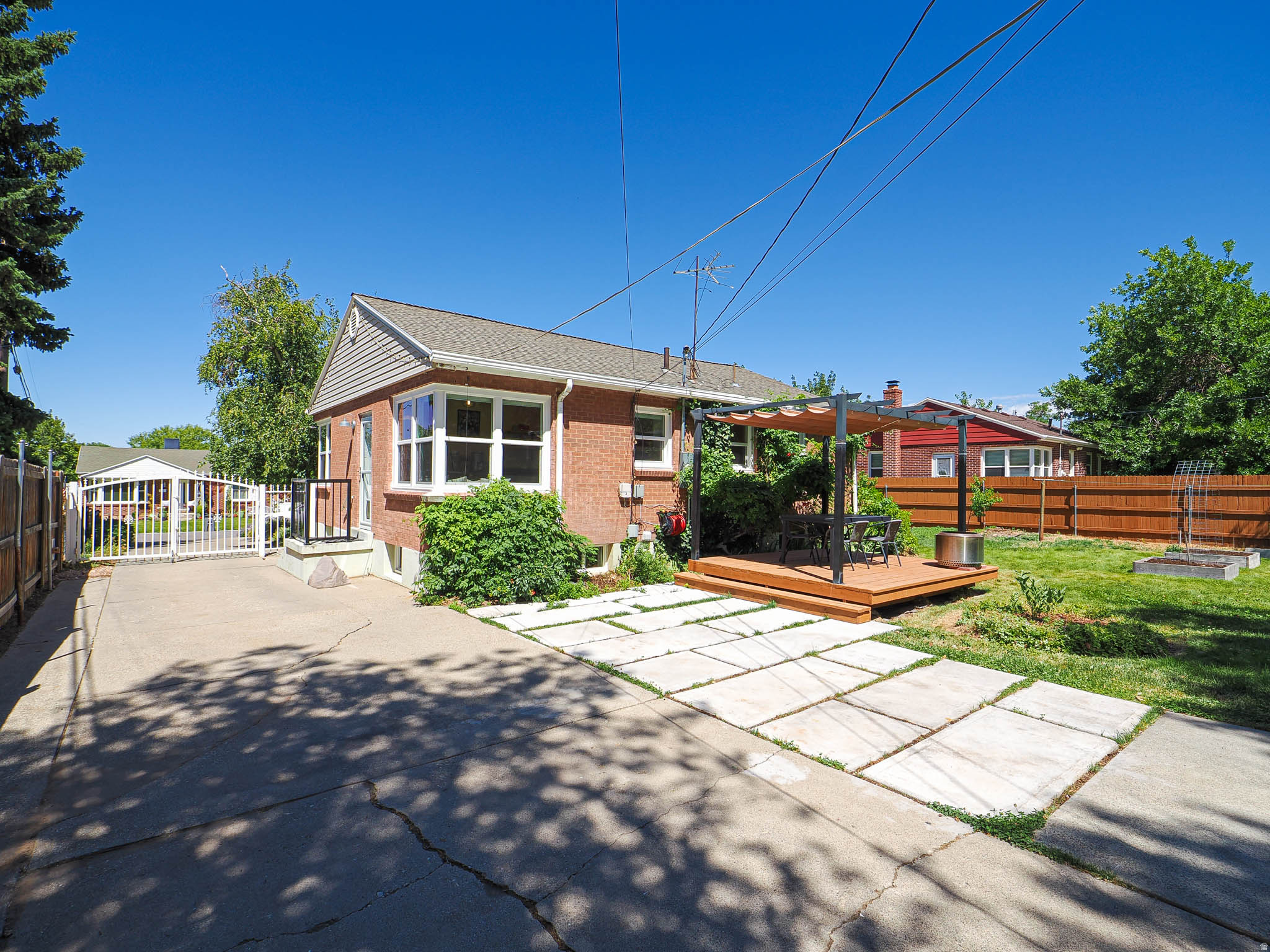 main property photo 42