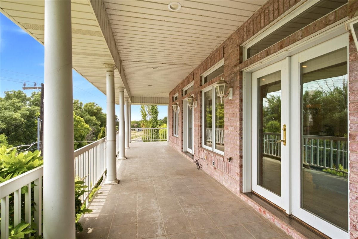 main property photo 50