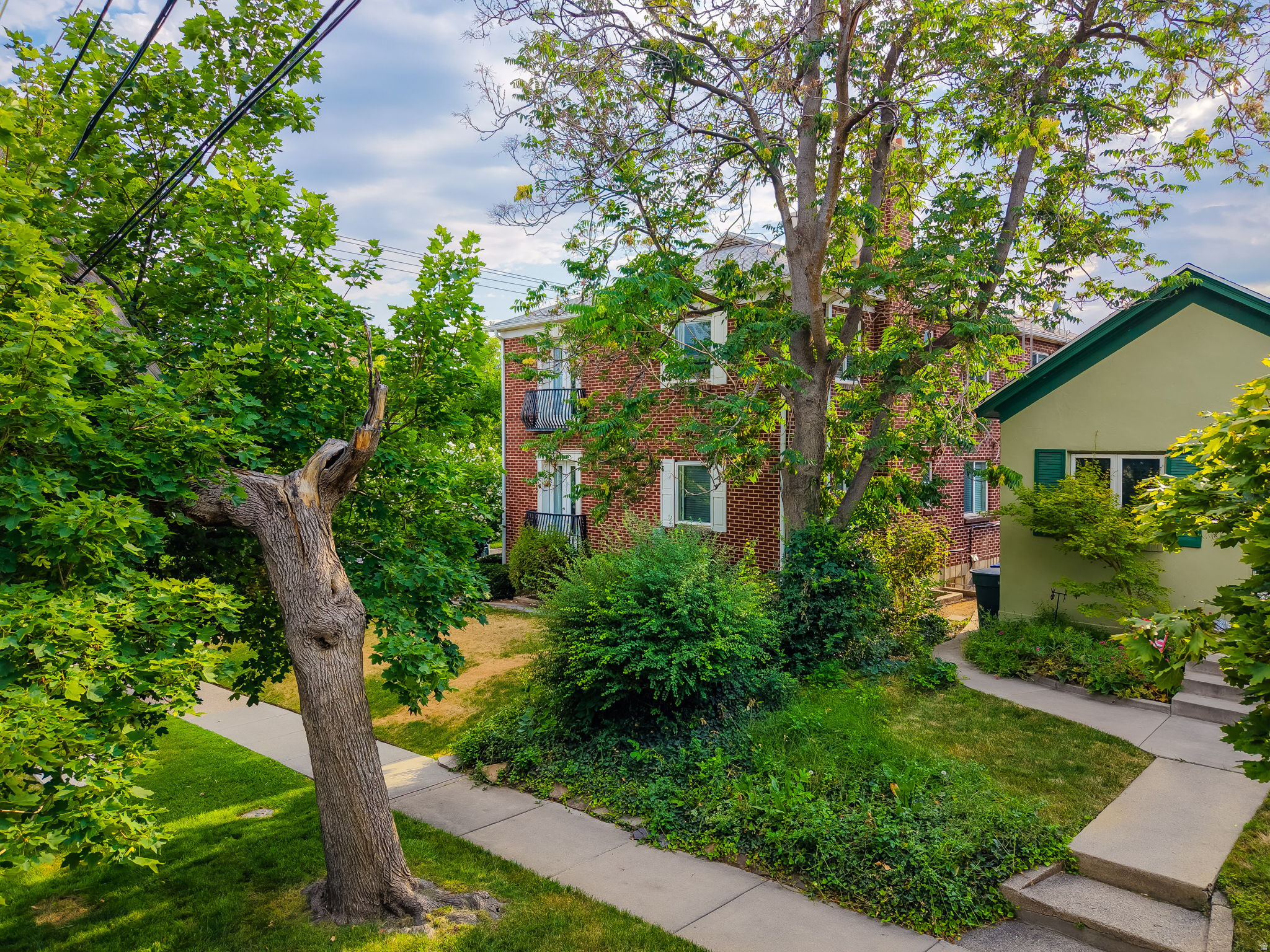 main property photo 20