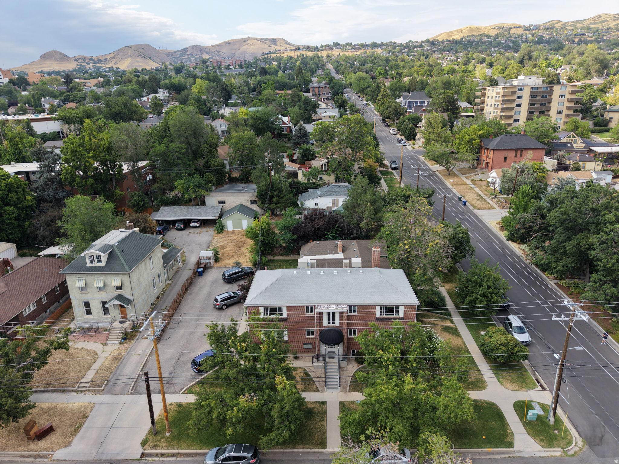 main property photo 23