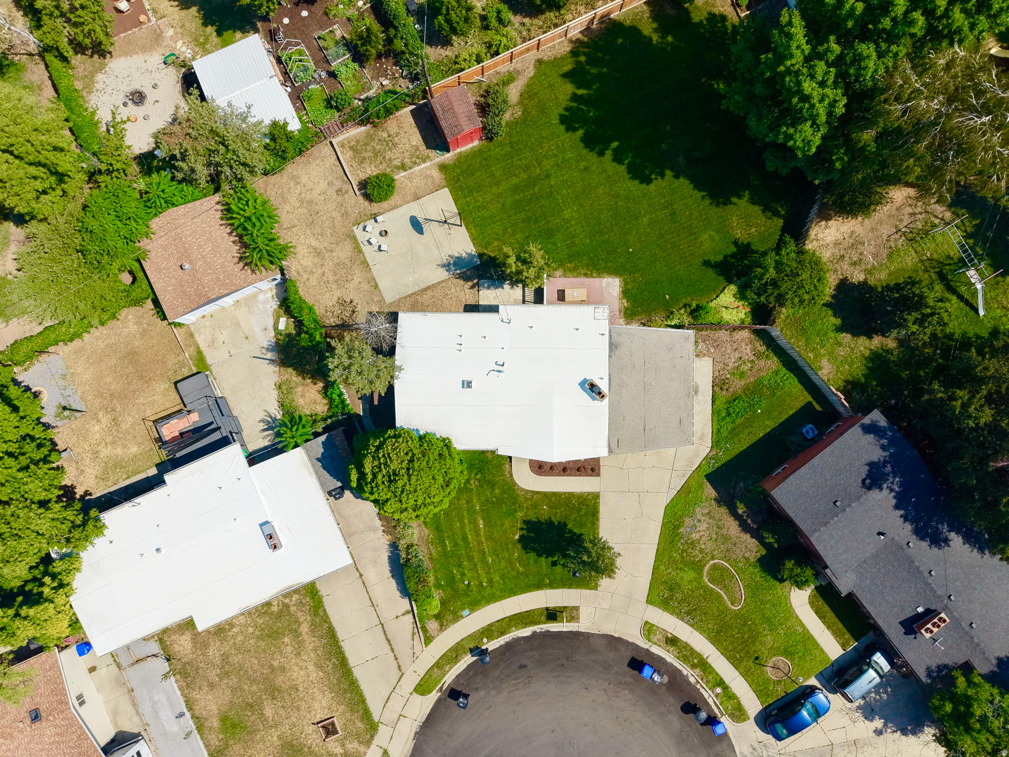 main property photo 34