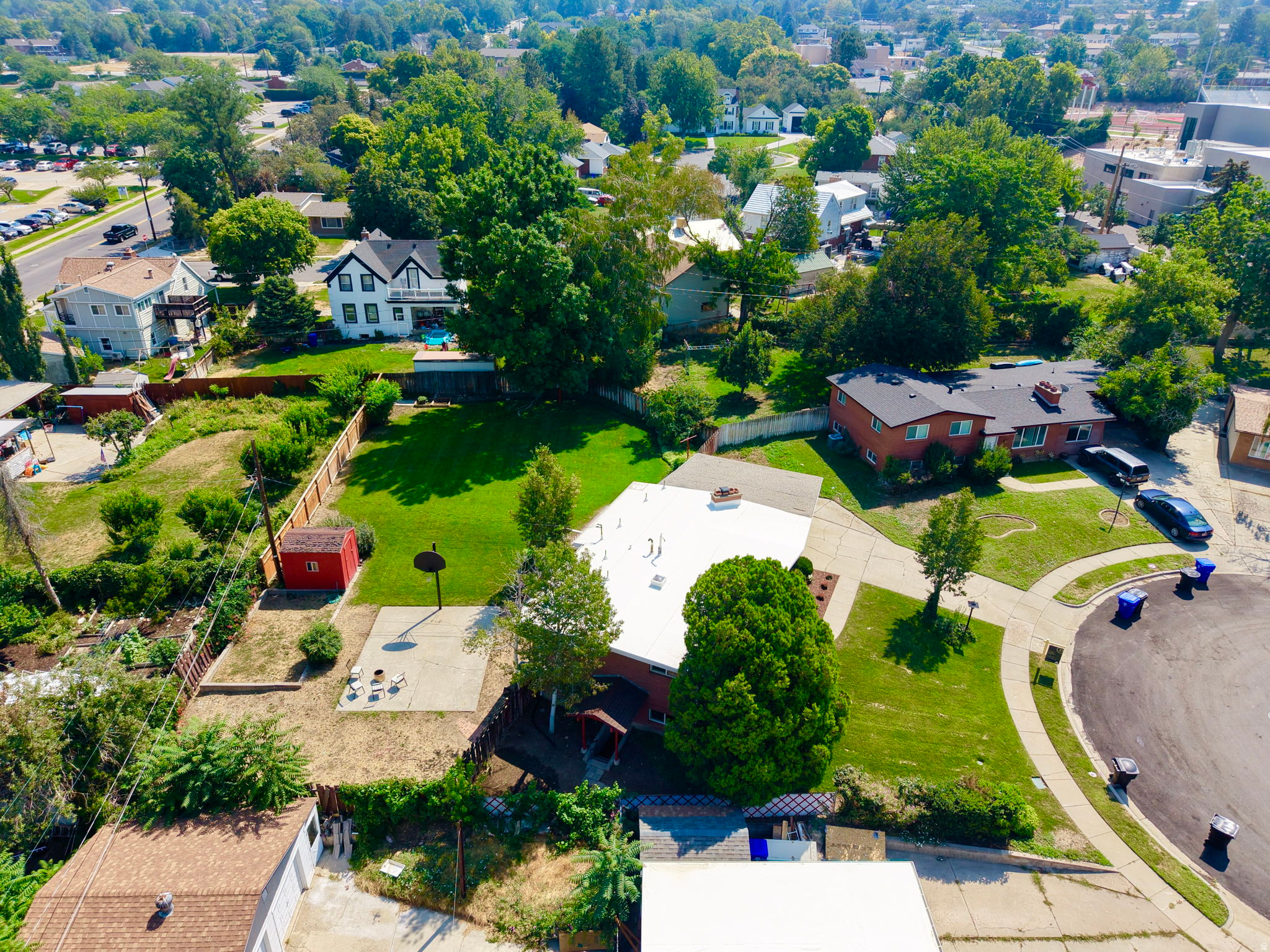 main property photo 35