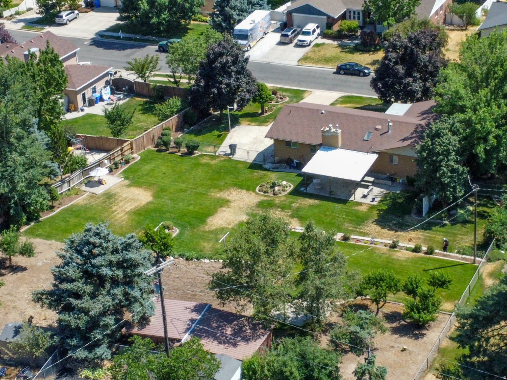 main property photo 32