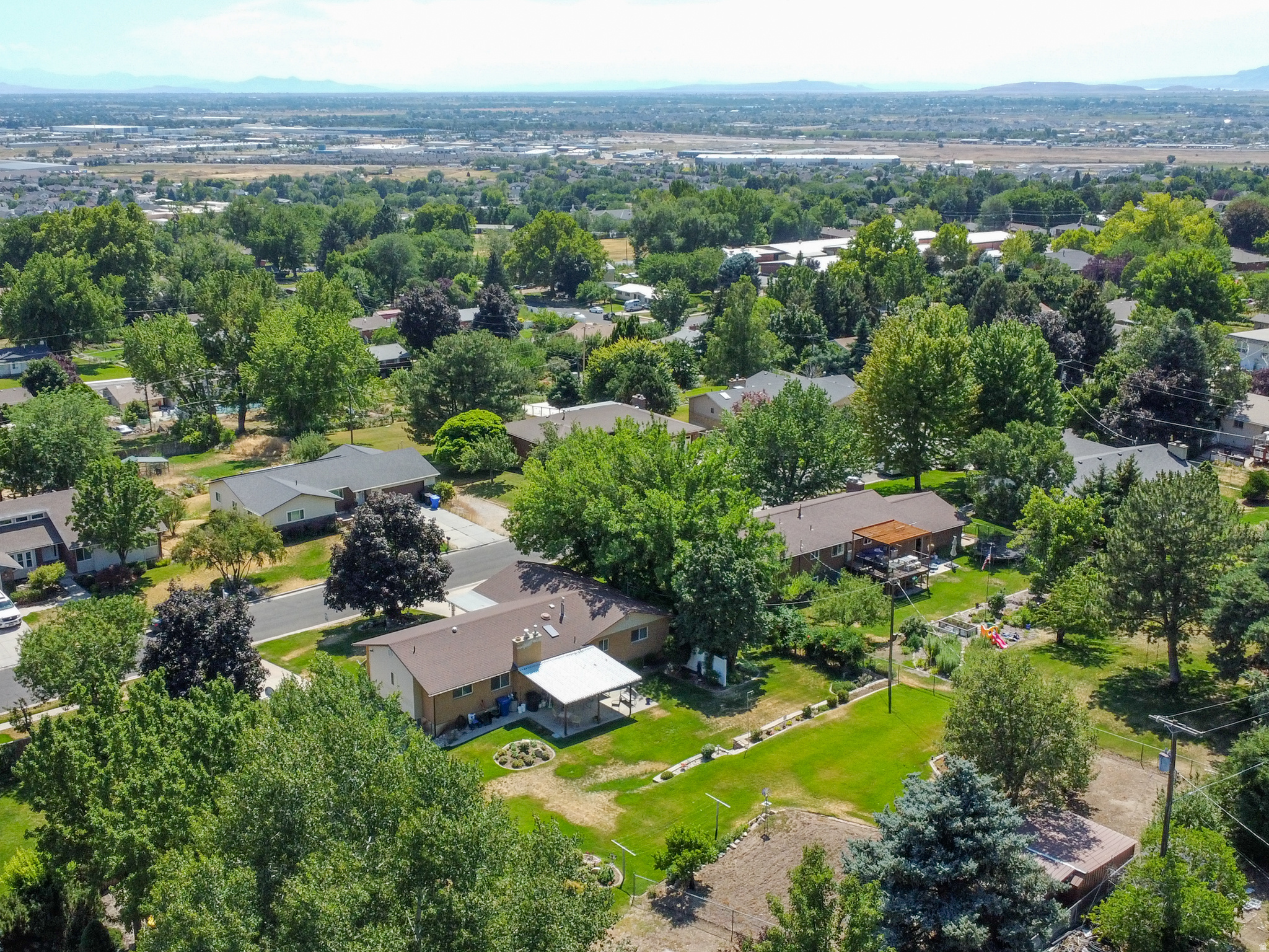 main property photo 35
