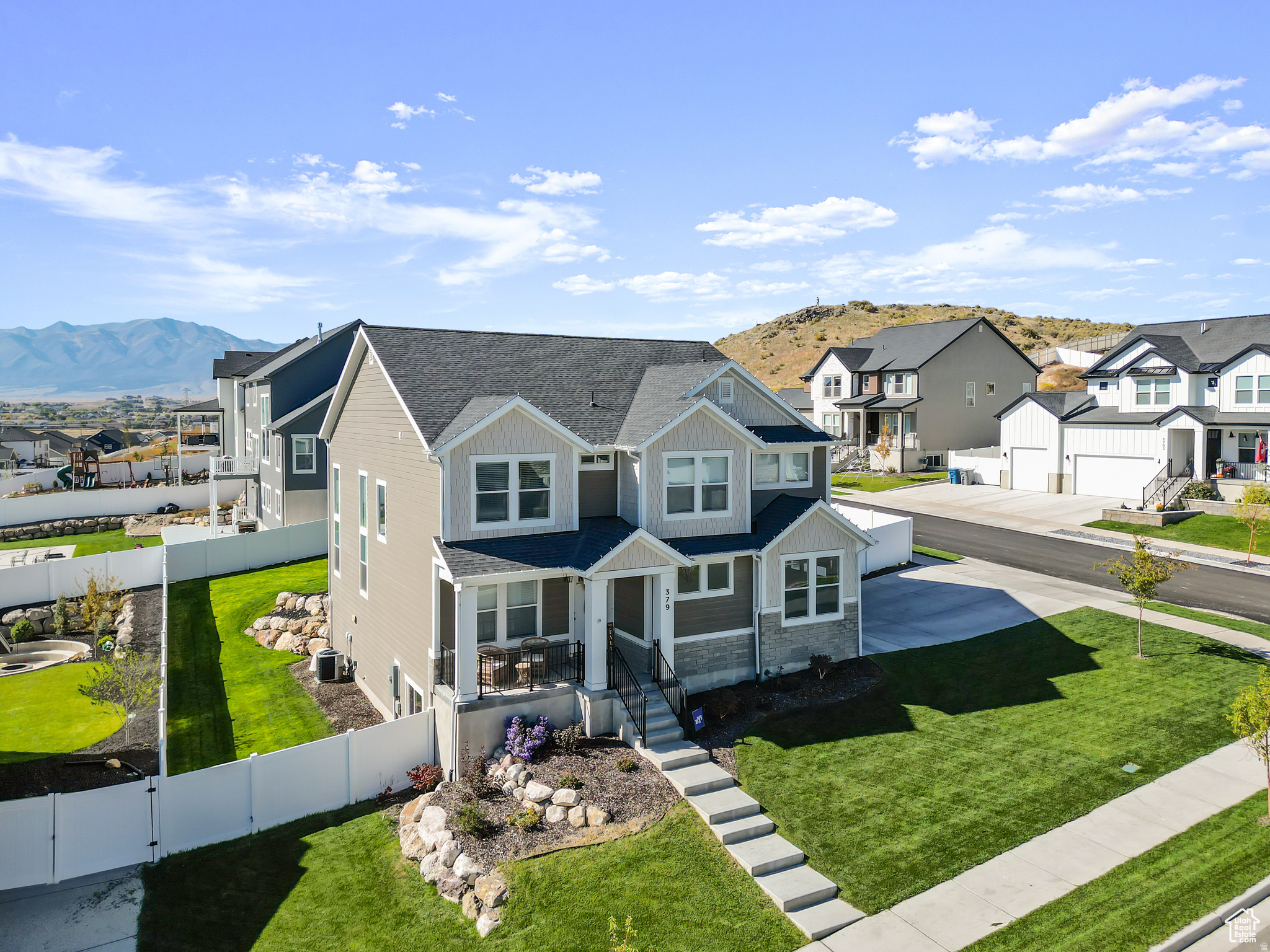 main property photo 9