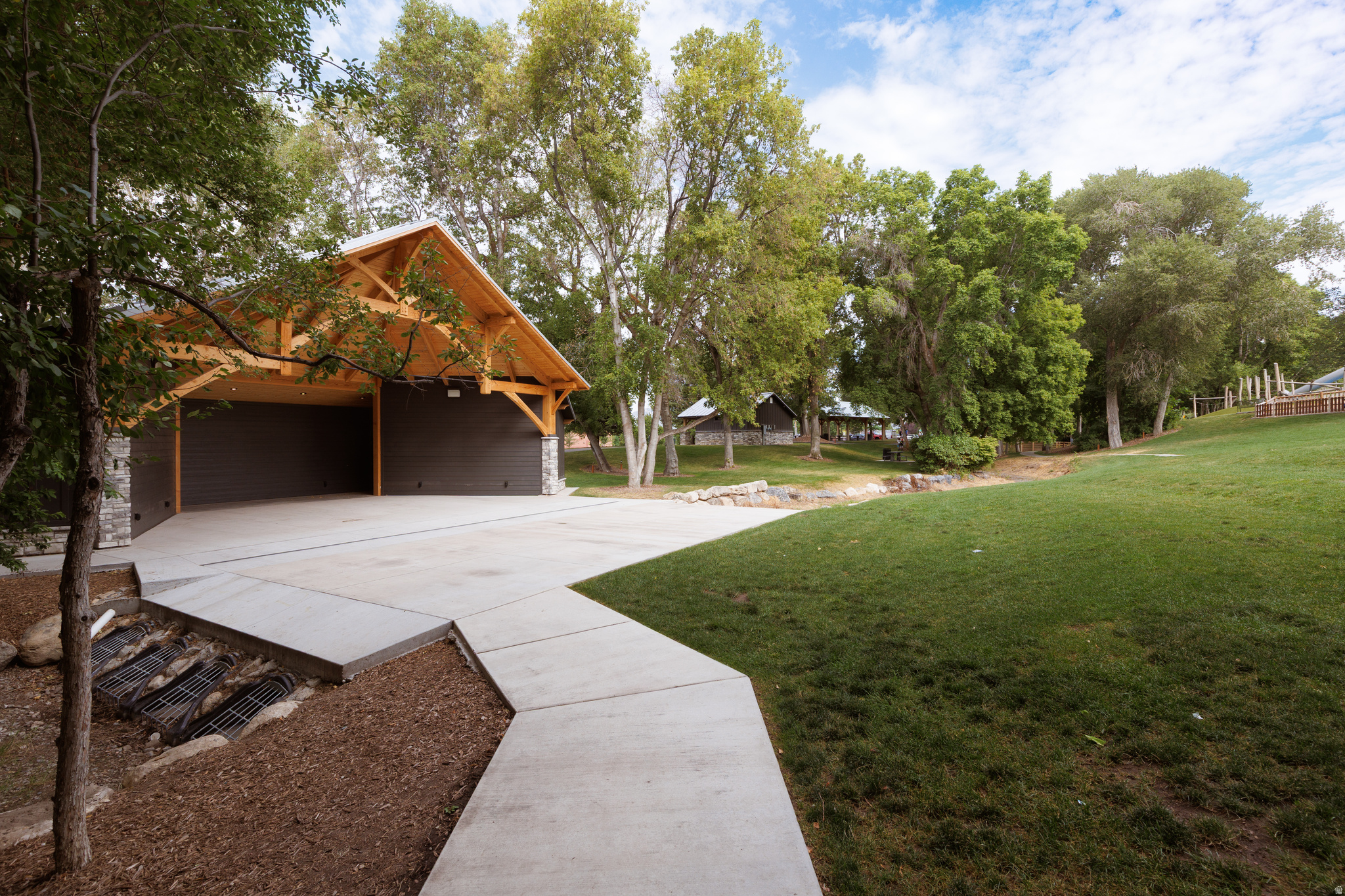 main property photo 52