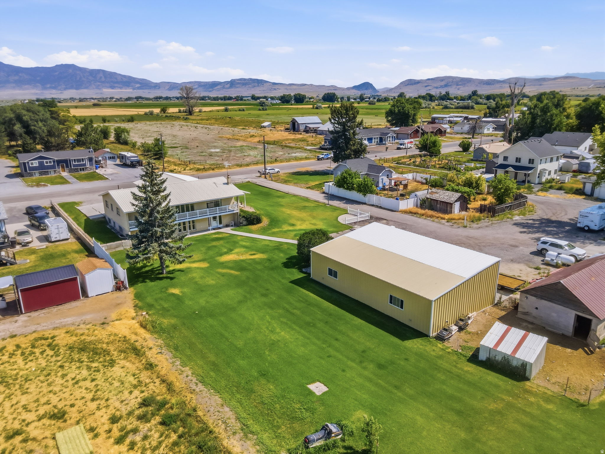 main property photo 24